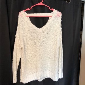 Perfect sweater for transition to fall🌼